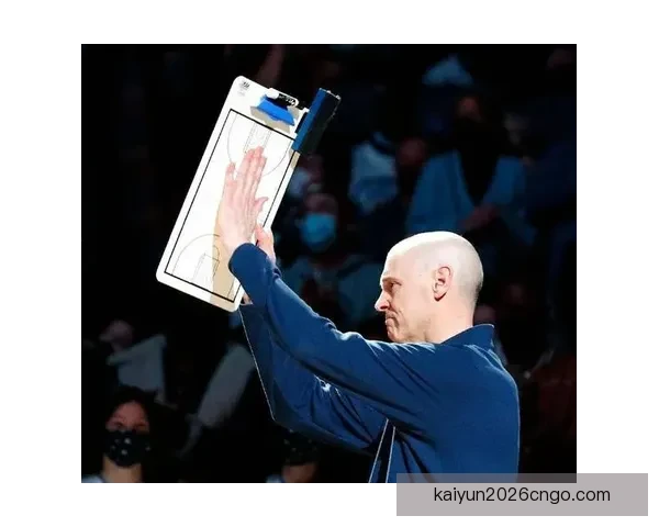 卡莱尔在0.4秒内见证震撼瞬间 赫夫能否从中汲取深刻教训